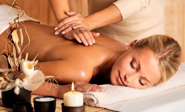 Relaxing Massage 50 min - Jolie Femme